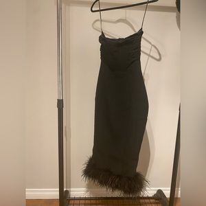 BRAND NEW NEVER WORN Miss Lola black ruffled feather dress - small